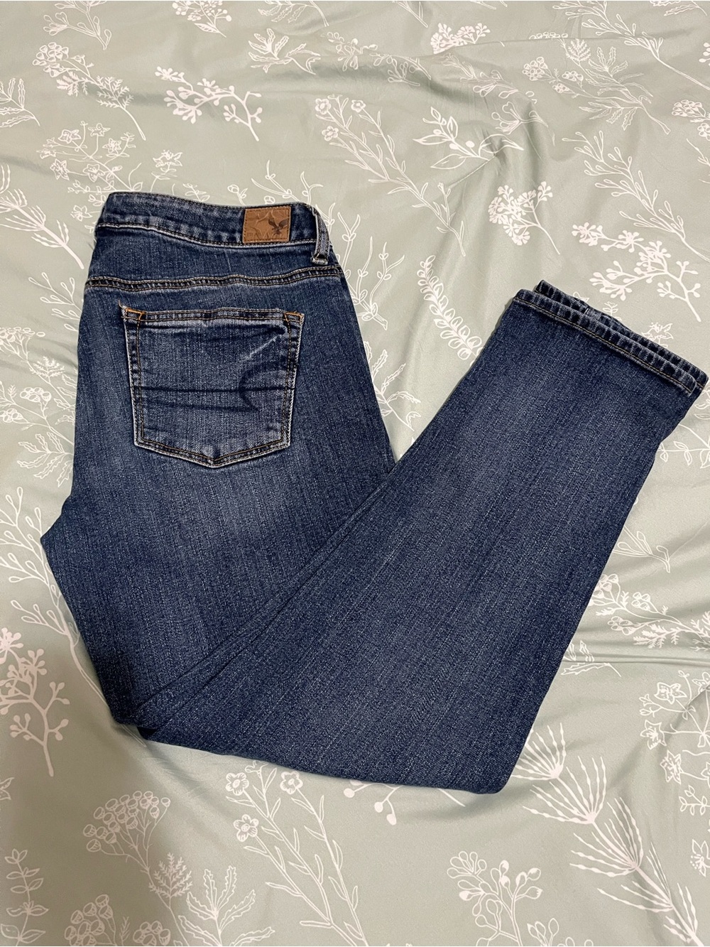 American Eagle Boy Crop Stretch Jeans Y2K Sz 4 Dark Wash Whiskers